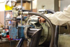 testing a hydraulic vane pump after repair